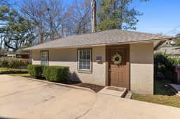 Downtown Cottage with Pool, Hot Tub - Image 5