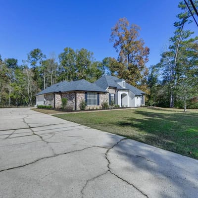 Patrick Estate Screened In Pool, Three Kings