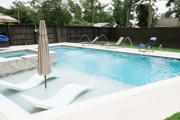 Downtown Cottage with Pool, Hot Tub - Image 1
