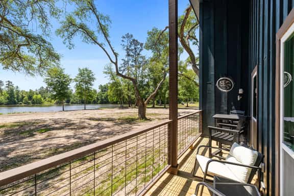 Moonrise Lake Haven Cabin - Image 1