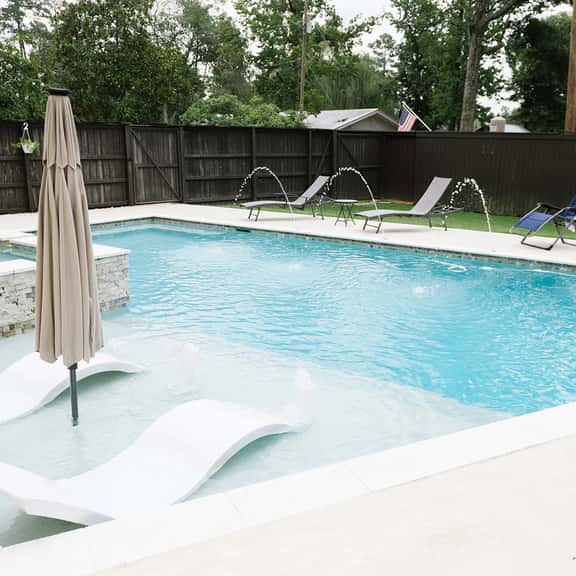 Downtown Cottage with Pool, Hot Tub - Image 1