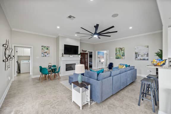 Fox Estate Game Room-3 King Beds-Pool