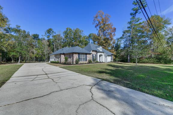 Patrick Estate Screened In Pool, Three Kings